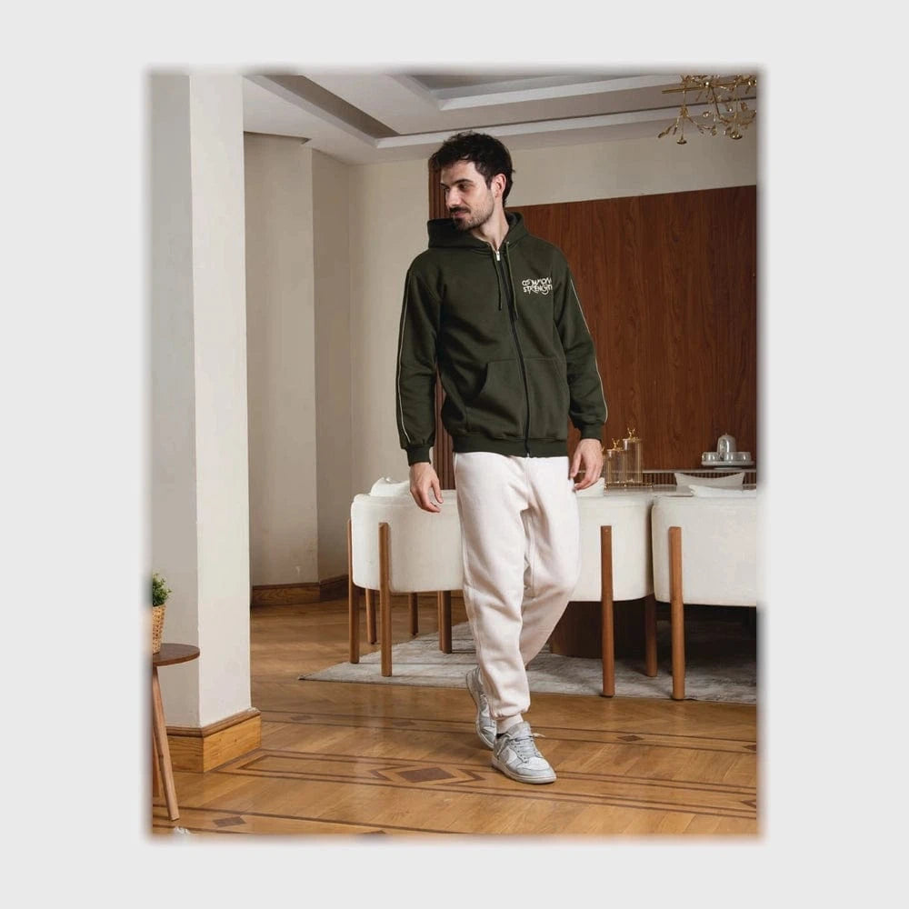 طقم ترينج تيشرت كابيشوة وبنطلون اولادي سمر ميلتون ليكرا الوان متعددة شتوي من فورما - 26109-b