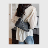 شنطة كروس حريمى جلد 2اسود*لون جميع المواسم من فلامنجو - 94