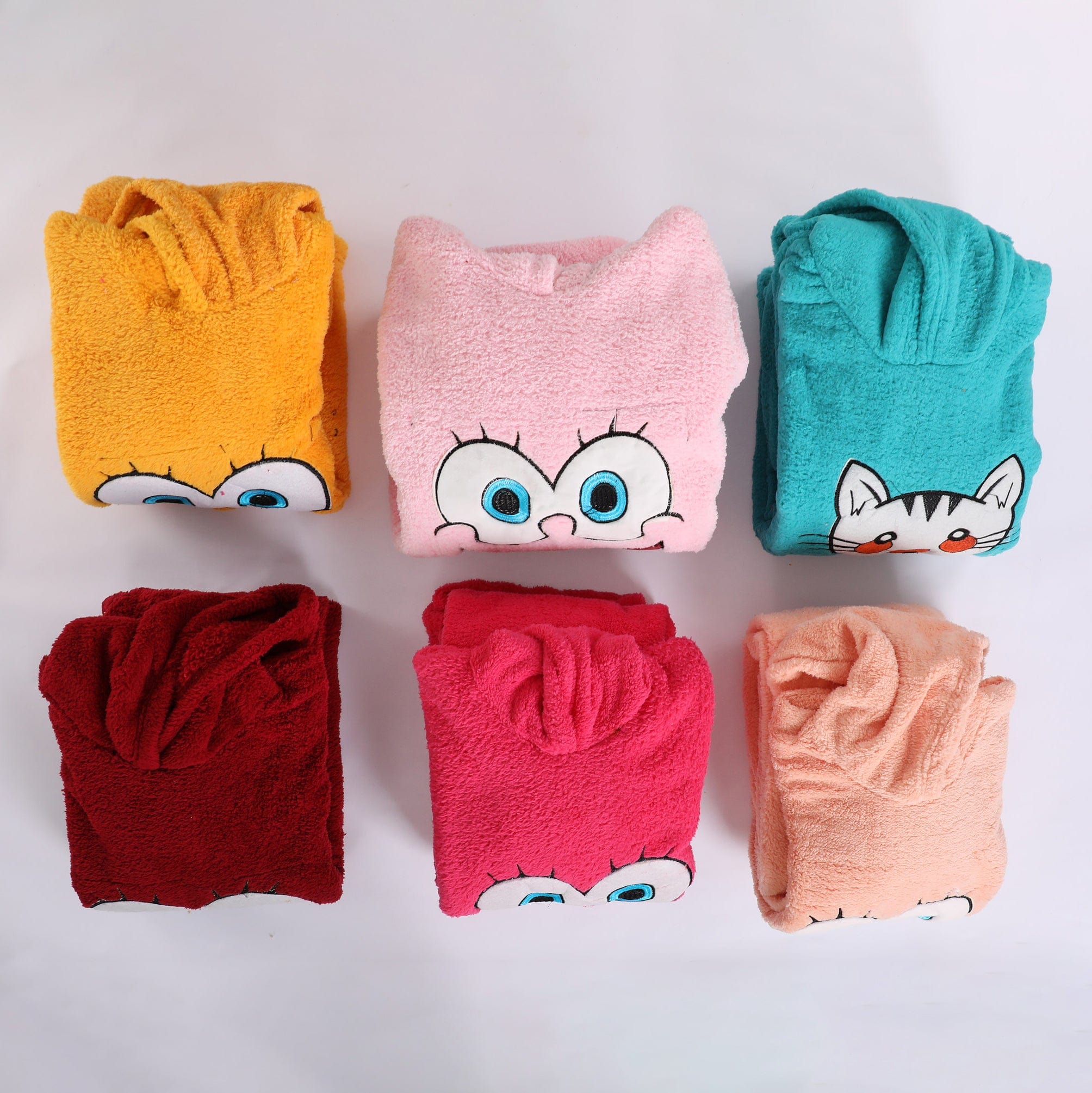 بيجامة حريمي ألوان متعددة من ان جي