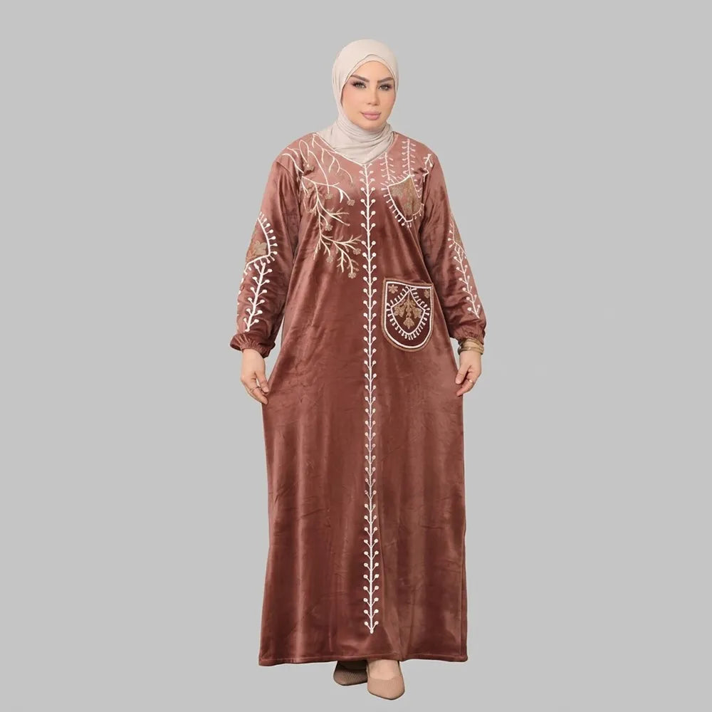 عباية استقبال حريمى قطيفة هايدي الوان متعددة شتوى من سوق العباية - 1089