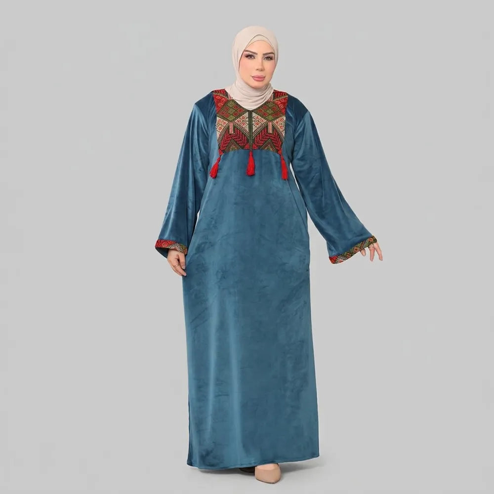 عباية استقبال حريمى قطيفة هايدي الوان متعددة شتوى من سوق العباية - 1090