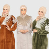 عباية إستقبال حريمي هايدي مستورد وش واحد تطريز الوان متعدده شتوي من ايه ال واي - 21015-22