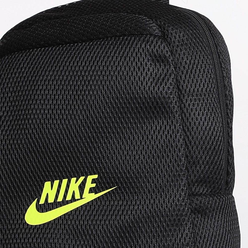 شنطة ظهر شبك أرنب من أدي للملابس الرياضيه أسود للجنسين