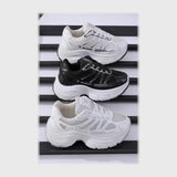 حذاء سنيكرز حريمي فوندي جلد اسكاي مستورد ونعل PVC حقن الوان متعددة جميع المواسم من كيو آر شوز - CR1