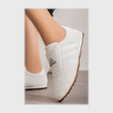 حذاء سنيكرز حريمى فوندي جلد إسكاي مستورد ونعل PVC حقن ابيض جميع المواسم من ساندي - A4904-WH