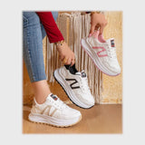 حذاء سنيكرز حريمى فوندي جلد إسكاي مستورد ونعل PVC حقن الوان متعددة جميع المواسم من كيو ار - 2980