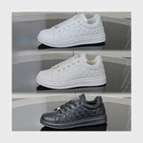 حذاء سنيكرز حريمى فوندي جلد إسكاي مستورد ونعل PVC حقن الوان متعددة جميع المواسم من نيولوك - z25853