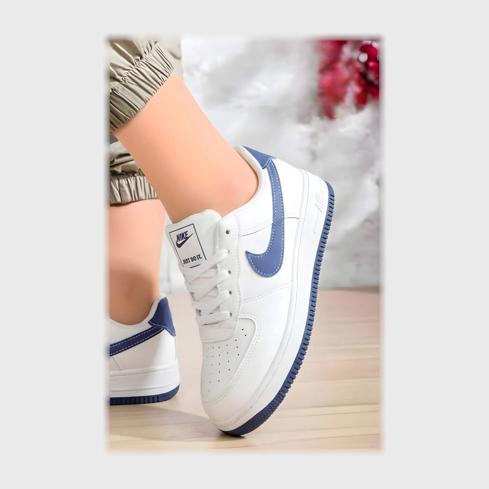 حذاء سنيكرز حريمى فوندي جلد إسكاي مستورد ونعل PVC حقن الوان متعددة جميع المواسم من كيو ار - 26-6
