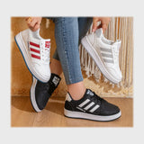 حذاء سنيكرز حريمى فوندي جلد إسكاي مستورد ونعل PVC حقن الوان متعددة جميع المواسم من كيو ار - 2975