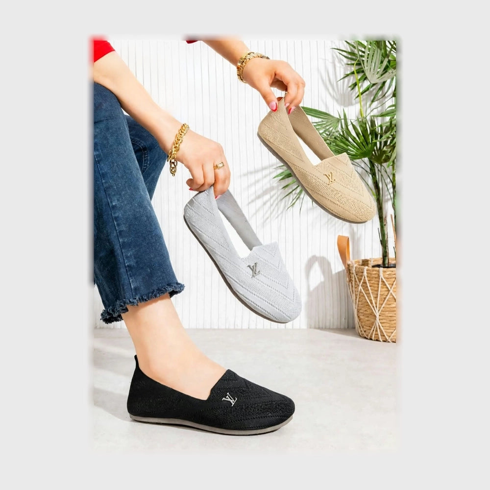 حذاء سنيكرز حريمى فوندي جلد إسكاي مستورد ونعل PVC حقن الوان متعددة جميع المواسم من بيكو - 3092