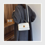 شنطة كروس حريمى جلد 2اسود*لون جميع المواسم من فلامنجو - 93