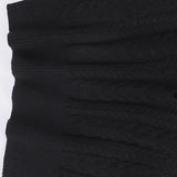 بلوفر كت V حريمى تريكو اسود شتوي من اتش - Cut-1