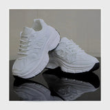 حذاء سنيكرز حريمى فوندي جلد إسكاي مستورد ونعل PVC حقن ابيض جميع المواسم من نيولوك - F25801