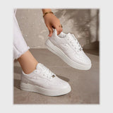 حذاء سنيكرز حريمى فوندي جلد إسكاي مستورد ونعل PVC حقن ابيض جميع المواسم من اس اند كيه - R-6019AIR