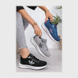 حذاء سنيكرز حريمى فوندي تريكو خيط مستورد ونعل PVC حقن الوان متعددة جميع المواسم من فيكتور - VRW372