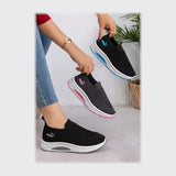 حذاء سنيكرز حريمى فوندي تريكو خيط مستورد ونعل PVC حقن الوان متعددة جميع المواسم من فيكتور - VSW168