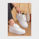 حذاء سنيكرز حريمى فوندي جلد إسكاي مستورد ونعل PVC حقن الوان متعددة جميع المواسم من بيكو - b-14005