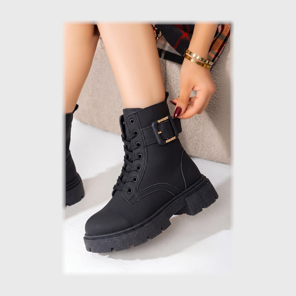 حذاء هاف بوت حريمى فوندي جلد إسكاي مستورد ونعل PVC حقن الوان متعددة شتوى من بي ان - km2-1