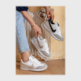 حذاء سنيكرز حريمى فوندي جلد إسكاي مستورد ونعل PVC حقن الوان متعددة جميع المواسم من كيو آر - xo2005