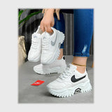 حذاء سنيكرز حريمى فوندي جلد إسكاي مستورد ونعل PVC حقن الوان متعددة جميع المواسم من لابتوب - yz439