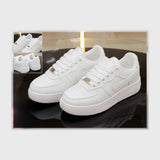 حذاء سنيكرز حريمى فوندي جلد إسكاي مستورد ونعل PVC حقن الوان متعدده جميع المواسم من نيولوك - z25758